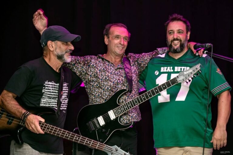 Mesa redonda musica rock 12