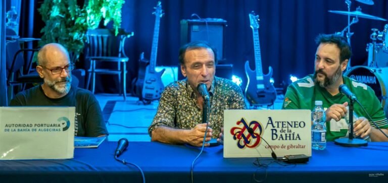 Mesa redonda musica rock 15